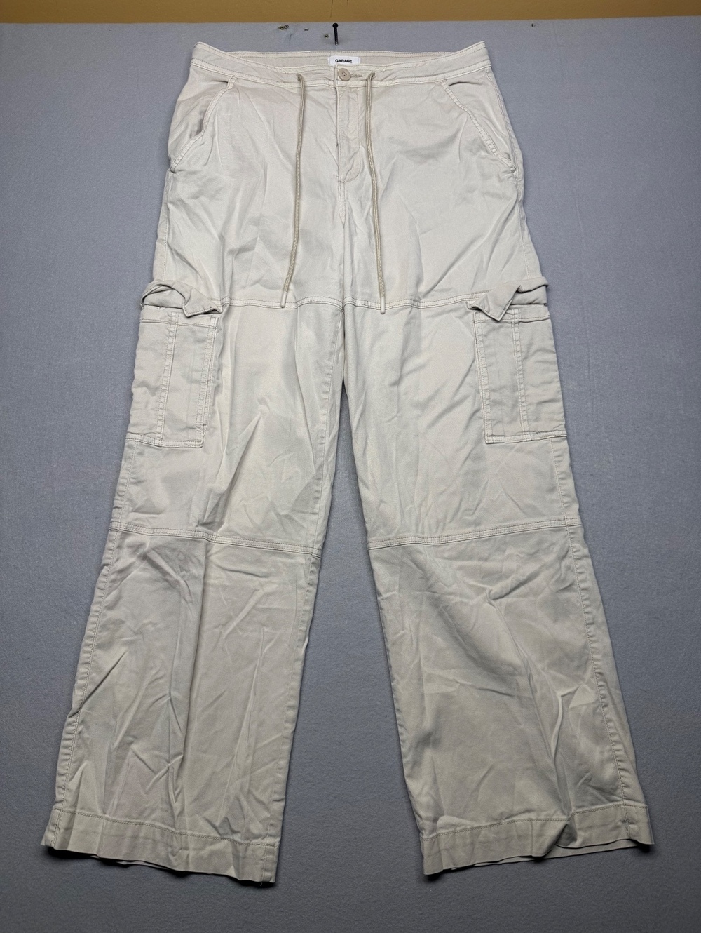 Garage Women's Cream Wide Leg Cargo Pants Size 11